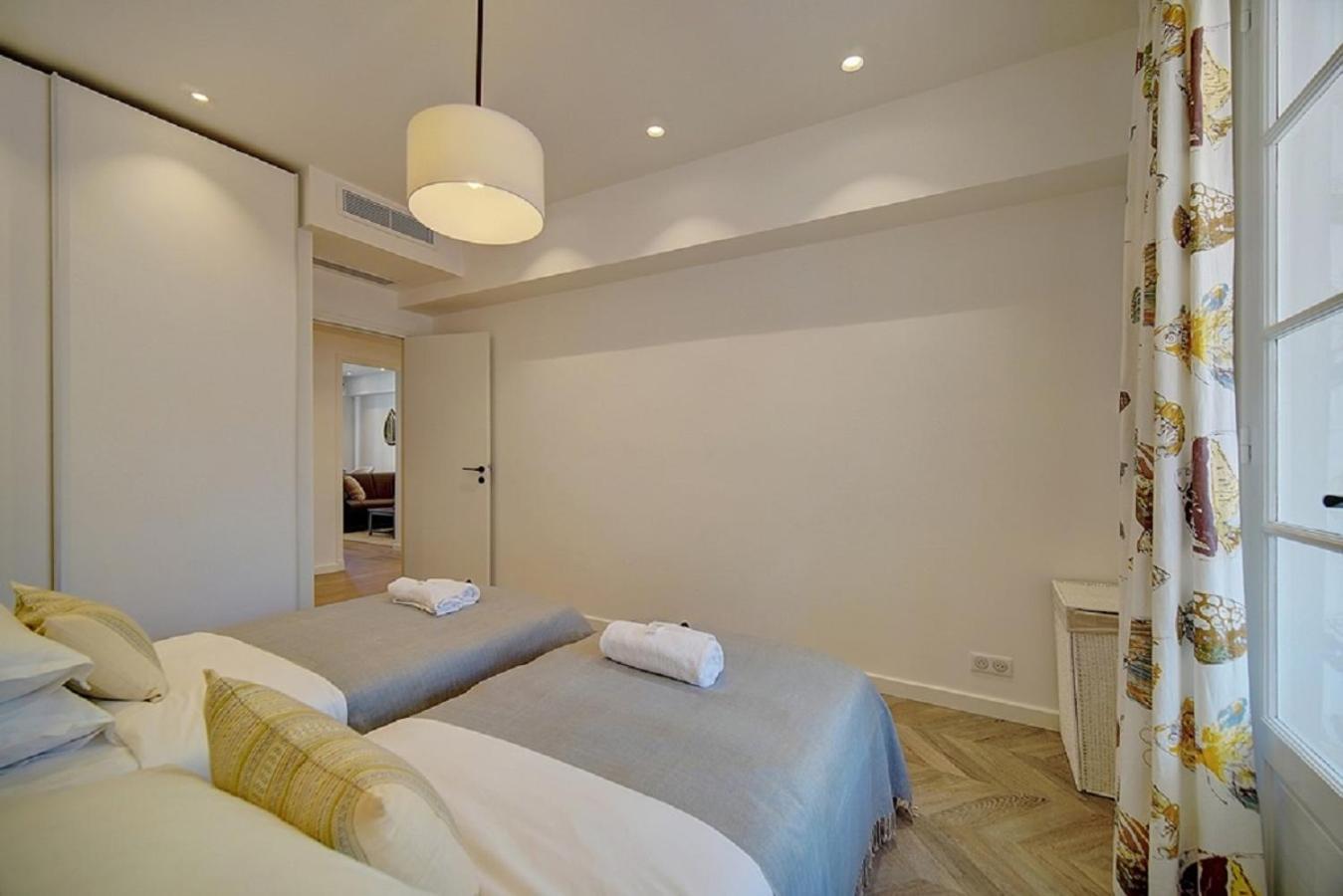 Magnifique 3 Pieces Renove Cannes Centre 'Banane' Avec Veranda ! A2B88 Exterior photo